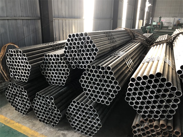 乌鲁木齐小口径厚壁无缝钢管