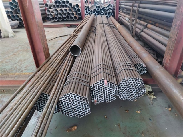 乌鲁木齐15crmog无缝钢管