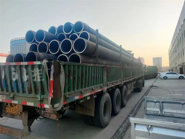 乌鲁木齐45#结构无缝钢管